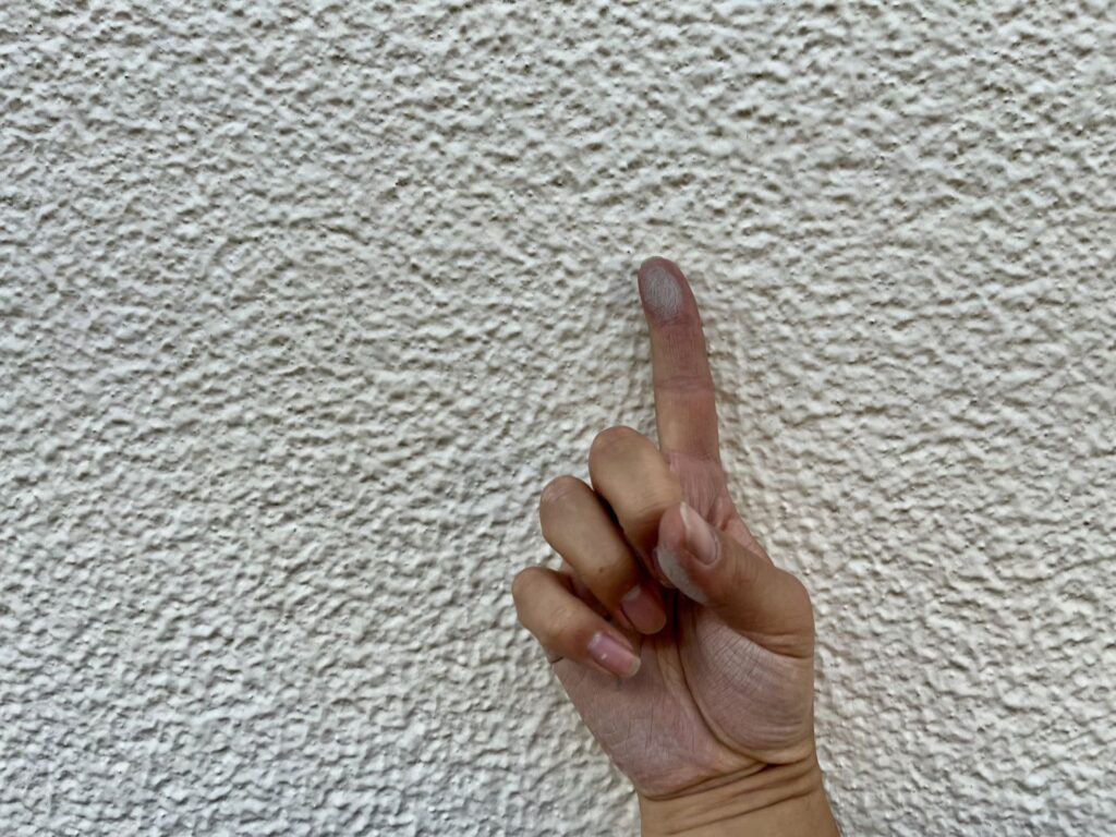 見落としやすい　外壁　初期劣化サイン